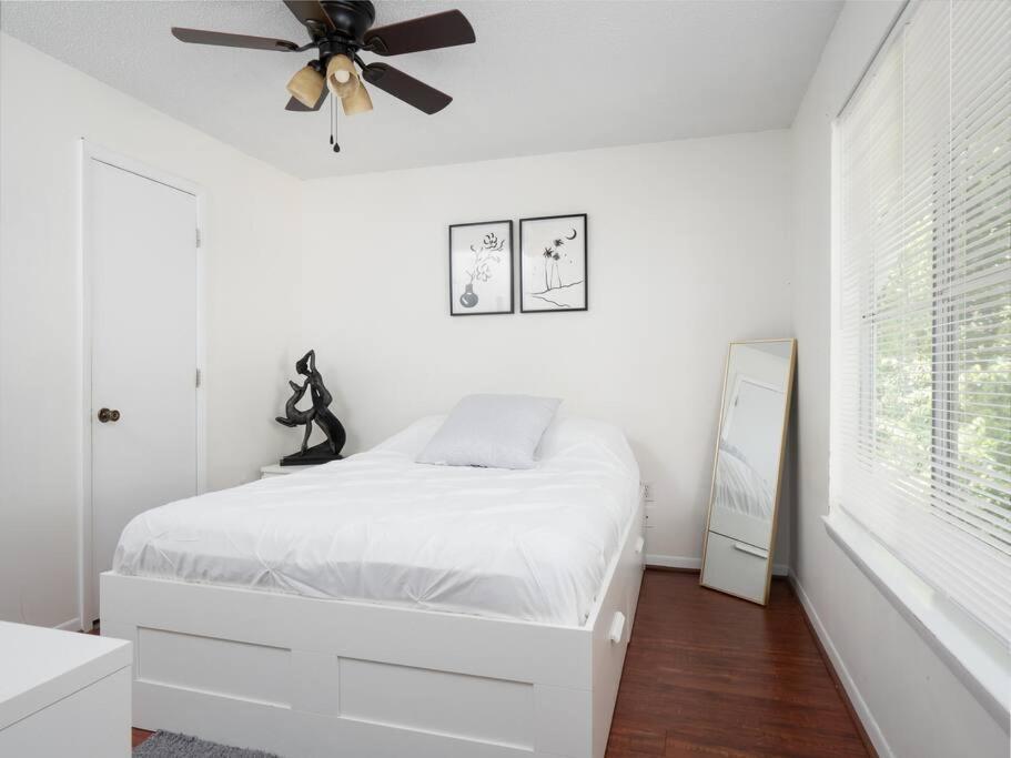 Spacious Condo Mins To Shands, University, & Downtown! Gainesville Exterior photo