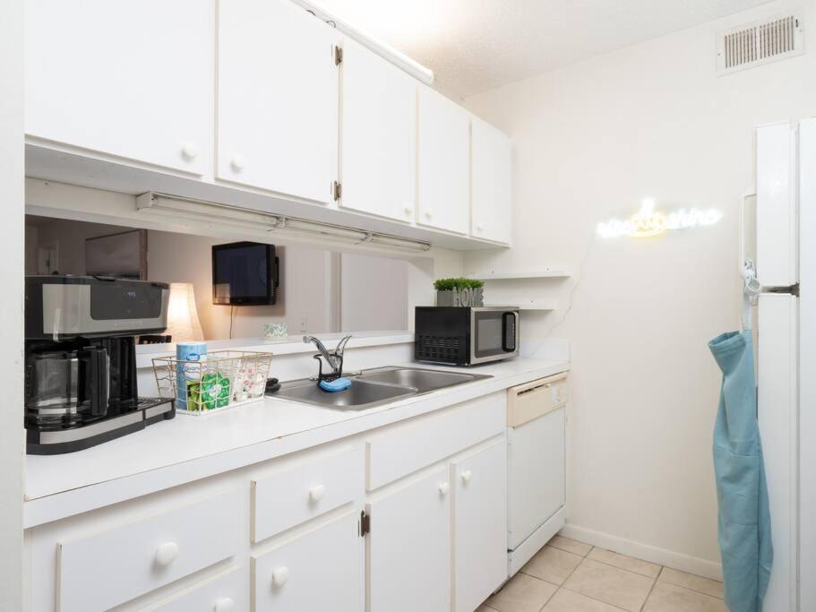 Spacious Condo Mins To Shands, University, & Downtown! Gainesville Exterior photo